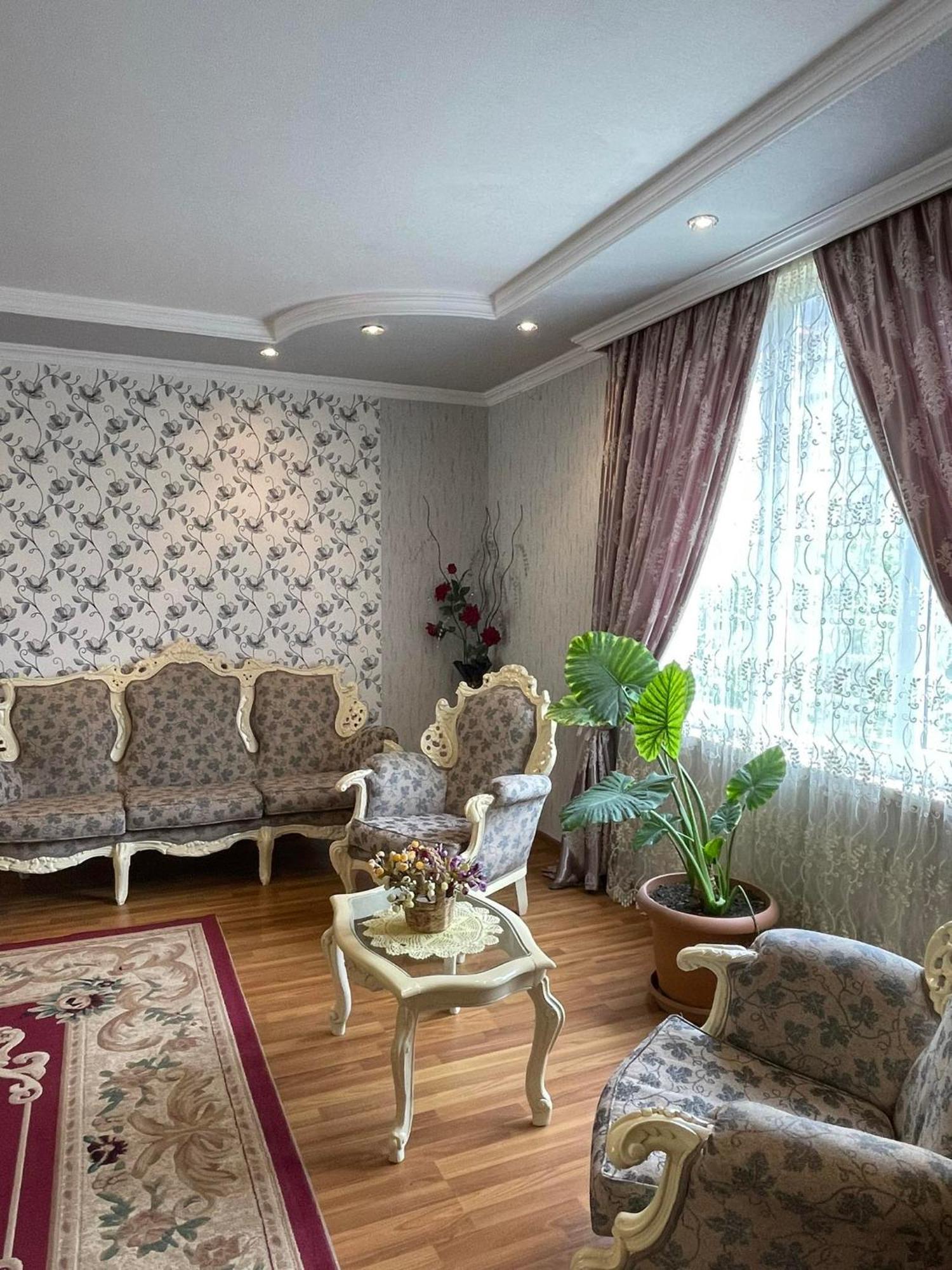 Irina Hotel Tskaltubo Ngoại thất bức ảnh